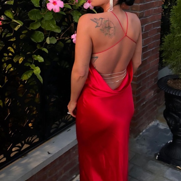 Justine Gown by Retrofete - Picture 4 of 5